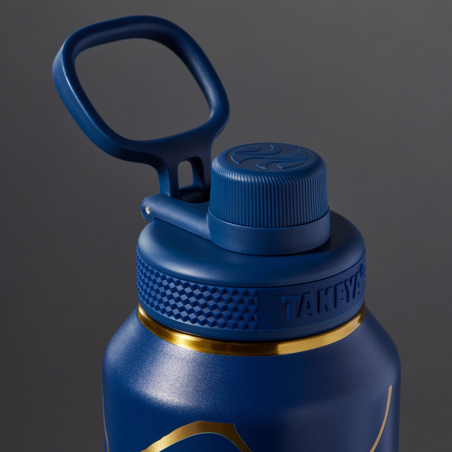 kintsugi-water-bottle-with-spout-lid-o8 51390-TK_HO25_Kintsugi_Takeya9266.png
